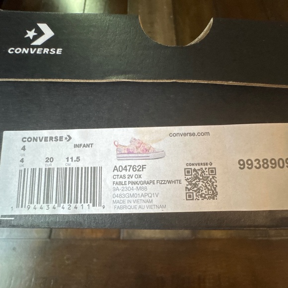 Converse pink cat shoes - Picture 1 of 4